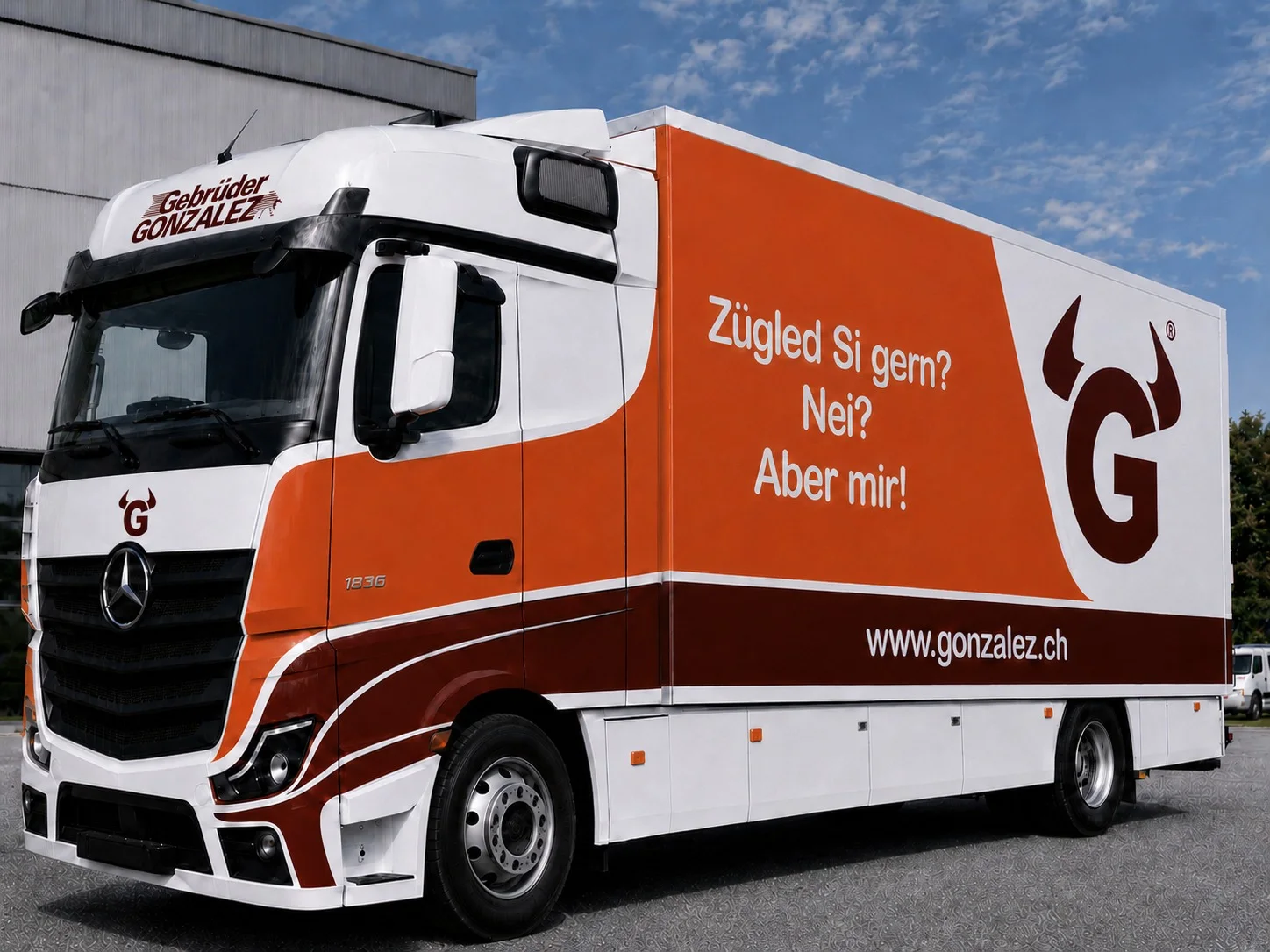 Actros der Gebrüder GONZALEZ AG mit Slogan «Zügled Si gern? Nei? Aber mir!»